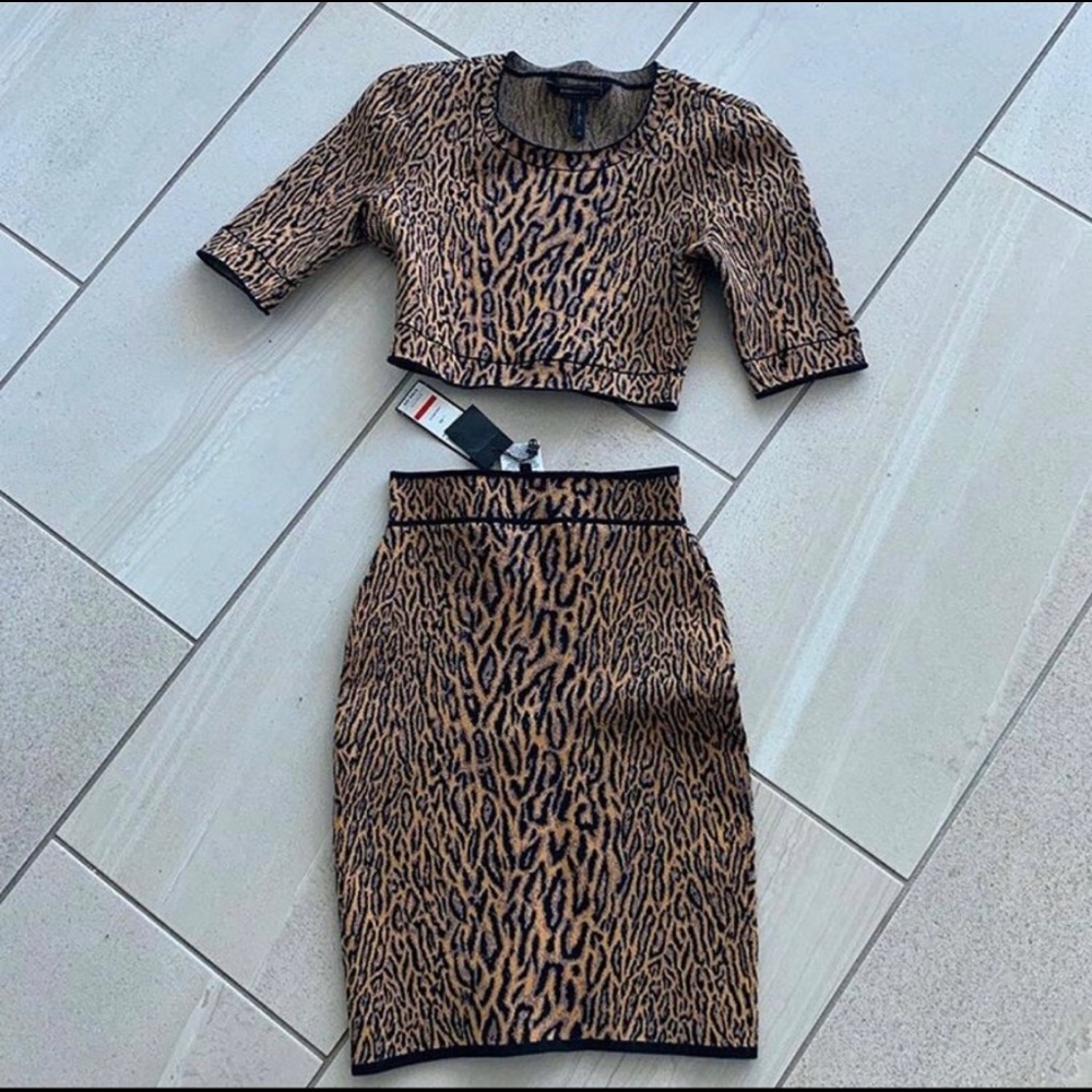 BCBG 2 piece set Small
